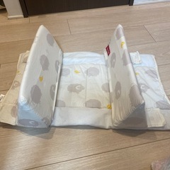 farsks ファルスカ 添い寝用クッション ベッドインベッドの画像