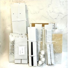 ホワイトデスク 3引き出し （３段チェストキャスター付きおまけ）現地引き取り限定の画像