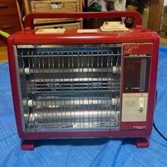 【差し上げます】電気ストーブ2台！年代物ですがまだまだ使えます！の画像