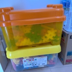 パズルブロック 大量 収納箱付きの画像