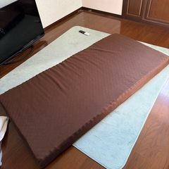 決まりました。。シングルとセミダブルのマットレス の画像