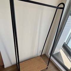 【シンプルおしゃれ】ハンガーラックの画像
