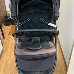 Aprica ベビーカーの画像