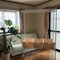 ハンガーラック　ホワイトの画像