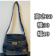 リーバイス★【SDGs推進 リメイクデニムバッグ】 スクエアー型ショルダーバッグの画像
