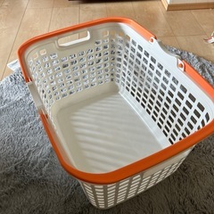 洗濯カゴ、ランドリーバスケットの画像