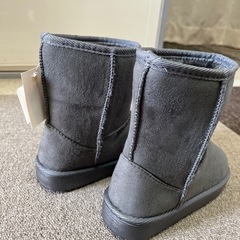 新品ブーツ19cm 1000円引きの画像