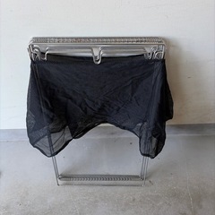 廃棄予定お早めに！！ユニフレーム　ダストスタンド　アンドドア　
キャンプの画像