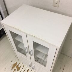  25166  コンパクト食器棚　幅60cm　キャビネット　カップボード IRIS OHYAMA   ◆大阪市内・東大阪市他 6,000円以上ご購入で無料配達いたします！◆ ※高槻・枚方方面◆西宮・尼崎方面◆生駒方面　それぞれ条件付き無料配送あり！            の画像