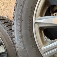 ブリヂストン　スタッドレス165/65R1479Qホイール・ナット付きの画像
