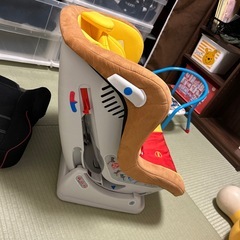 プーさんチャイルドシートの画像
