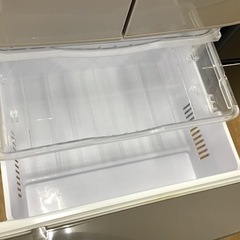 【トレファク神戸新長田店 買取/販売】取りに来られる方限定！HITACHIの5ドア冷蔵庫2015年製のご紹介です！の画像