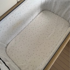 hzgmj 可動式ベビーベッドの画像