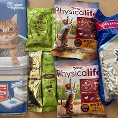 ネコ砂とエサのセットですの画像