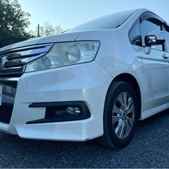 ステップワゴン　ガラスルーフの画像