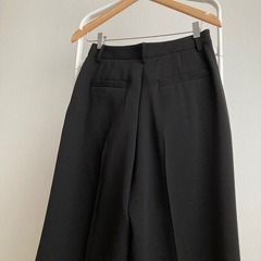 新品　シクラス　パンツ　スラックス　ブラック　36 S クロップド　黒の画像