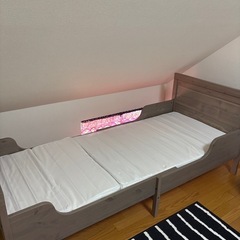IKEA イケア　SUNDVIK 子供用ベッド＋専用マットレス・すのこ・カバーセットの画像