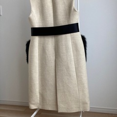 一回着用　シクラス　ジレ　ベスト　ベージュ　フォックス　ポケット　ファー　ロングの画像