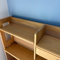 お譲りします　 ITOKI　学習机付属の本棚の画像