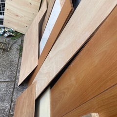 合板端材の画像