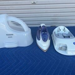 Panasonic コードレススチームアイロン CaRuRuの画像