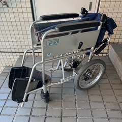 折りたたみ　車椅子の画像