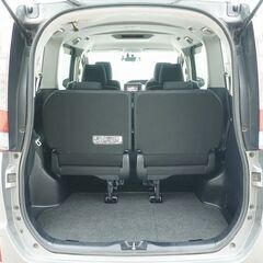 ‼️自社ローン‼️ハイブリッドファミリーカー🍀大人数のドライブに是非👍の画像