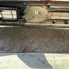 タントカスタム フロントグリルの画像