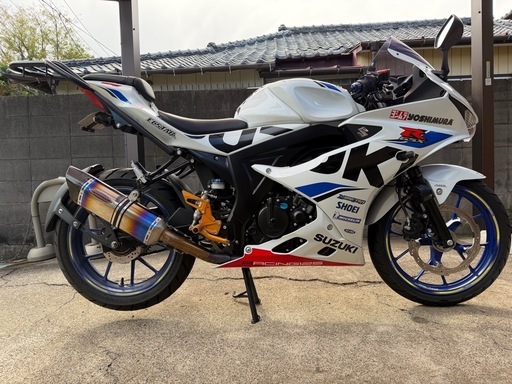 GSX-R125 カスタム多数 ABS ホワイト 自賠責令和12年7月まで 埼玉
