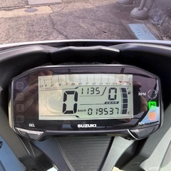 GSX-R125 カスタム多数 ABS ホワイト 自賠責令和12年7月まで 埼玉の画像