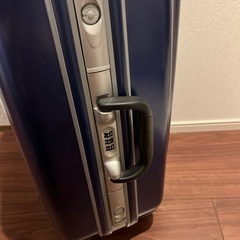 スーツケースの画像