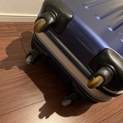 スーツケースの画像