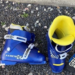 小学生スキー、ブーツ、ブーツリュックセットの画像