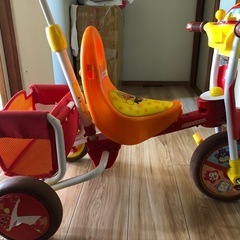 アンパンマン おでかけ 三輪車の画像
