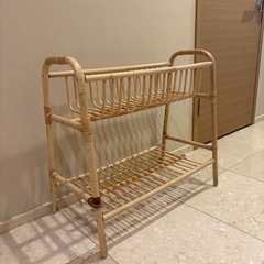 IKEA プラントスタンドの画像