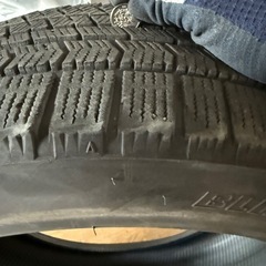 ブリヂストン　スタッドレス　
ブリザック　245/45/19の画像
