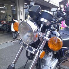 NO.5579　ＧＮ１２５Ｈ　空冷４サイクル単気筒エンジン　ギヤポジションインジケーター　リヤボックス付き　ブラック　☆彡の画像