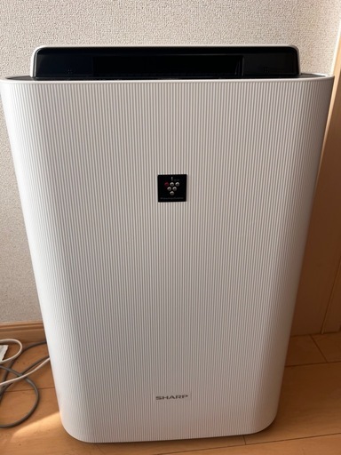 お引き取り先確定　
シャープ　空気清浄機（箱、説明書付き）