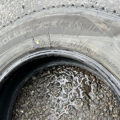 スタッドレスタイヤ　195/80R15 107/105LT 4本の画像