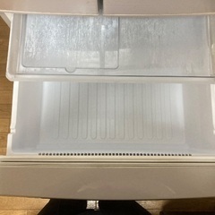 冷蔵庫　SHARP 6ドアの画像