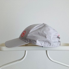 試着　アディダス　ステラマッカートニー　キャップ　ベージュ　ピンクロゴ　56cmの画像