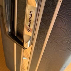 サムソナイト　4輪動くキャリーバック　の画像