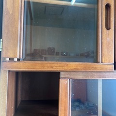 ❤️無料❤️レトロな食器棚❤️の画像