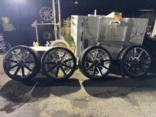 LUXXX ALLOYSタイヤホイールセット26インチ