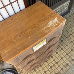 衣類ケースタンスの画像