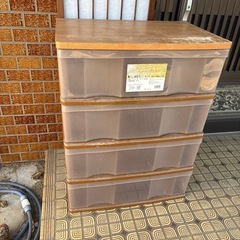 衣類ケースタンスの画像