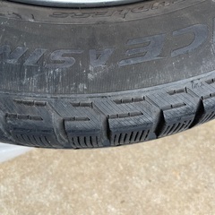 215/60 R16 アルミホイール4本、スタッドレスタイヤつき（中古）の画像