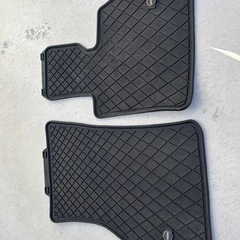 ミニクロスオーバーF60 ラバーマットふろんとフロントの画像