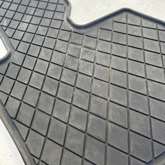 ミニクロスオーバーF60 ラバーマットふろんとフロントの画像