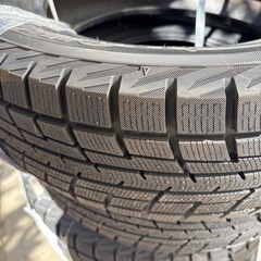 スタッドレスタイヤの画像